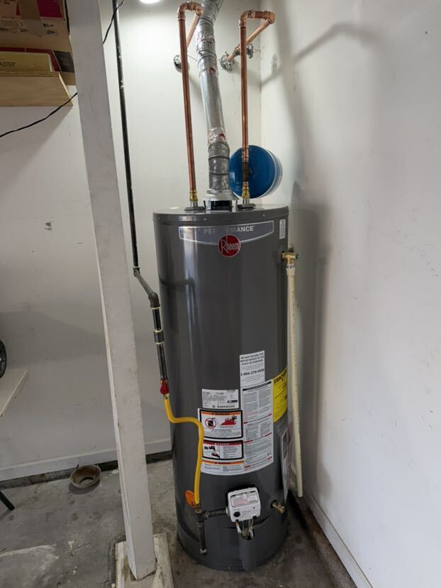 Rheem Performance gas water heater with expansion tank